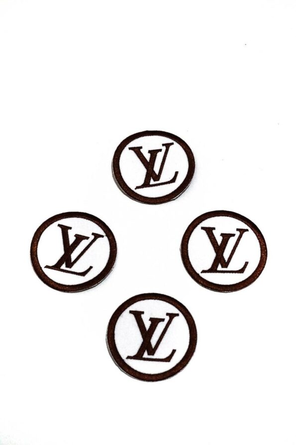 Round iron on patches for clothing